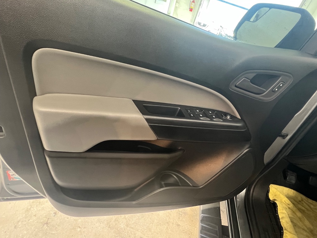 2022 Chevrolet Colorado Work Truck - Photo 7