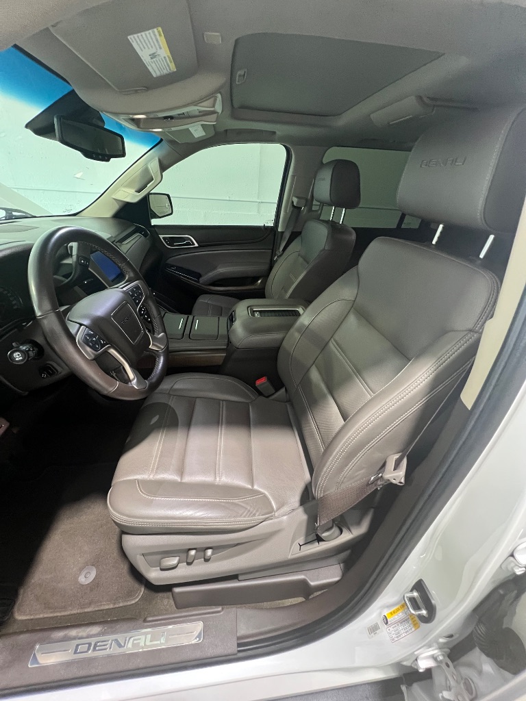 2019 GMC Yukon XL Denali - Photo 10