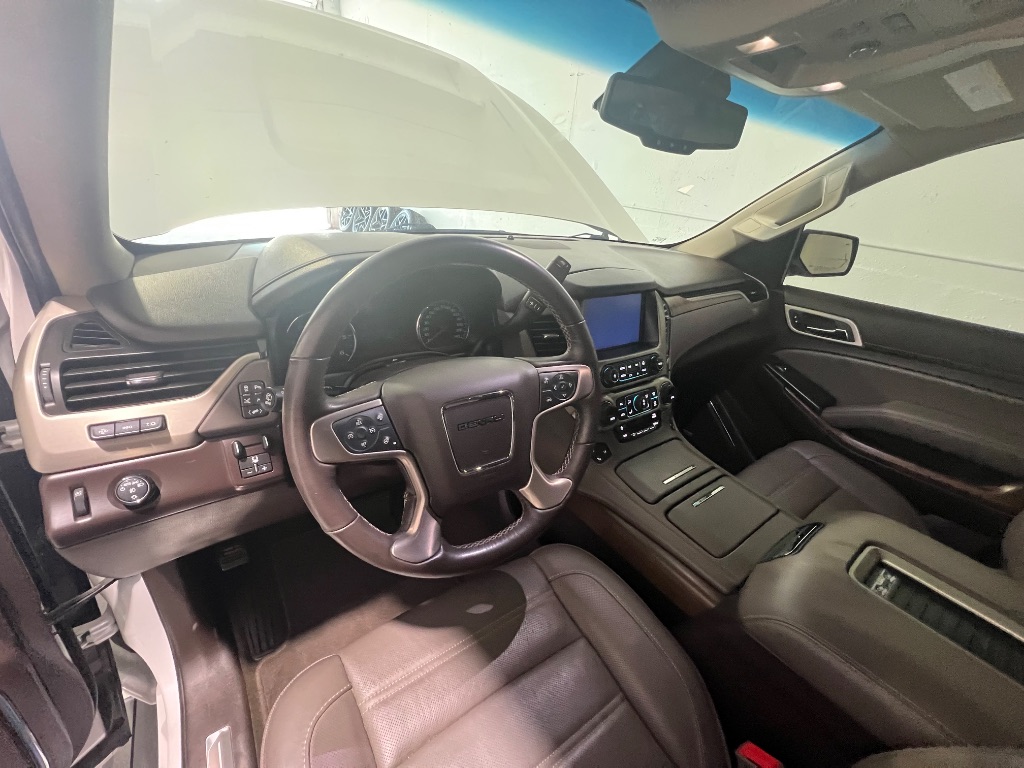 2019 GMC Yukon XL Denali - Photo 11