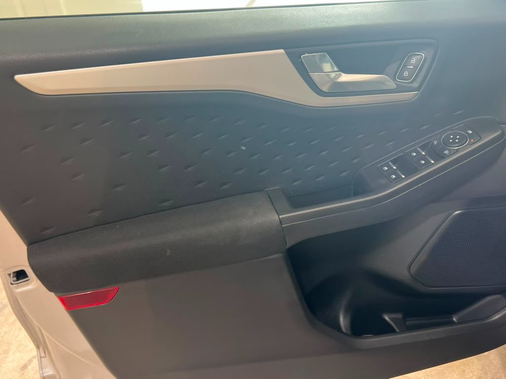 2020 Ford Escape SE - Photo 9